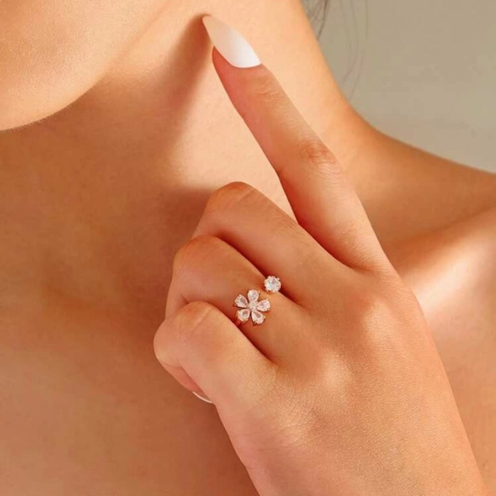 Rose Gold Flower Ring 🌺